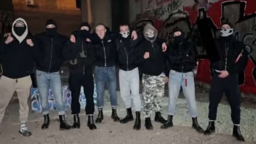 polícia SR, neonacisti, Bratislava, maskovaná...