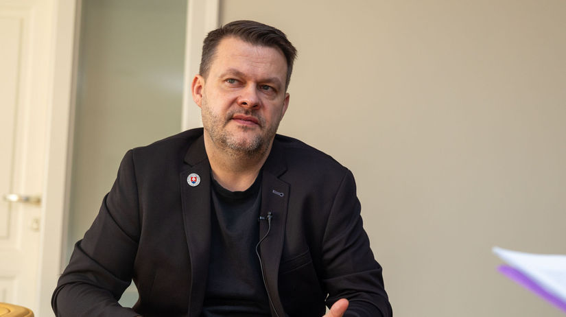 Nezaradený poslanec Samuel Migaľ.