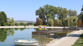 Cast prirodneho bazena je vyhradena pre deti