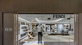 Výzdoba butiku Fendi v Hong Kongu, ktorá...