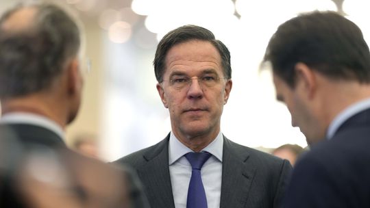 Rutte bagatelizoval stiahnutie amerických vojsk z Rumunska