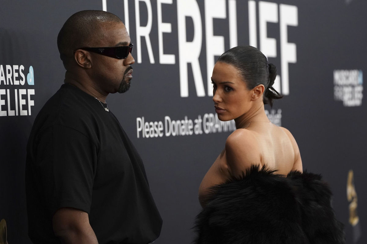 Kanye West a jeho manželka Bianca Censori 