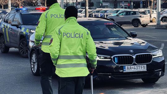 Dopravná nehoda na bratislavských Nivách v...