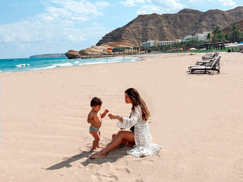 Pláž hotela Shangri-La Barr Al Jissah, Muscat.