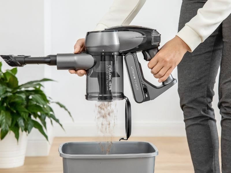 Bezvreckový vysávač Sencor.