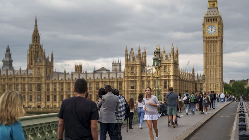 Westminster Bridge / Big Ben / London /