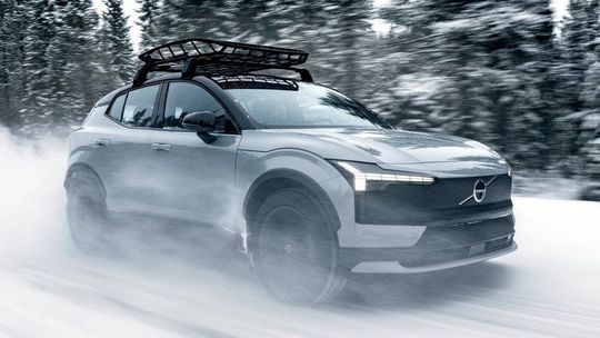 Volvo EX30 Cross Country - 2025