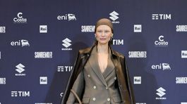 Modelka Bianca Balti na tlačovej konferencii.