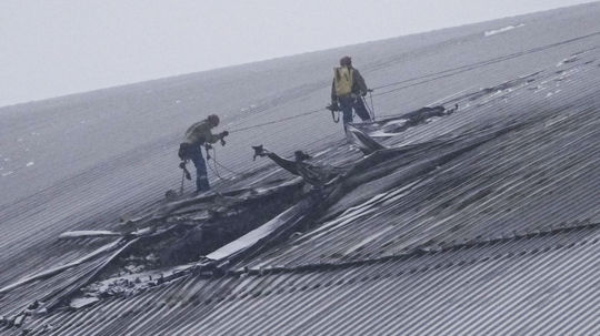 Varovanie z Černobyľa: jediný zásah môže ohroziť ochranný kryt reaktora. Sarkofág nie je stavaný na vojnu