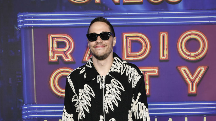 Herec a komik Pete Davidson.
