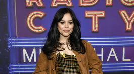 Herečka Jenna Ortega na akcii SNL50: The Homecoming Concert.