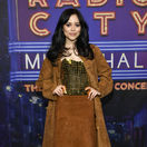 Herečka Jenna Ortega na akcii SNL50: The Homecoming Concert.