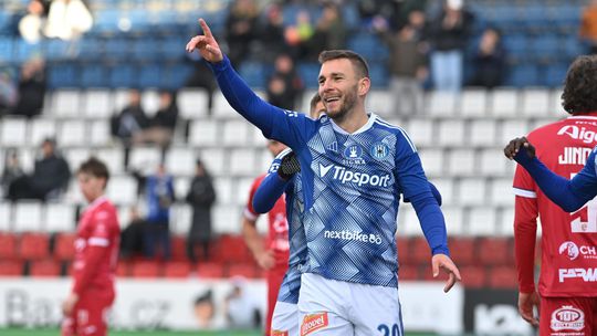 Pekarík má za sebou debut v novom tíme, ďalší slovenský obranca poisťoval vysokú výhru Olomouca