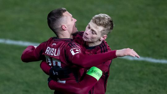 One man šou Haraslína, Spartu zachránil výstavným hetrikom. Pekarík má za sebou debut v novom tíme