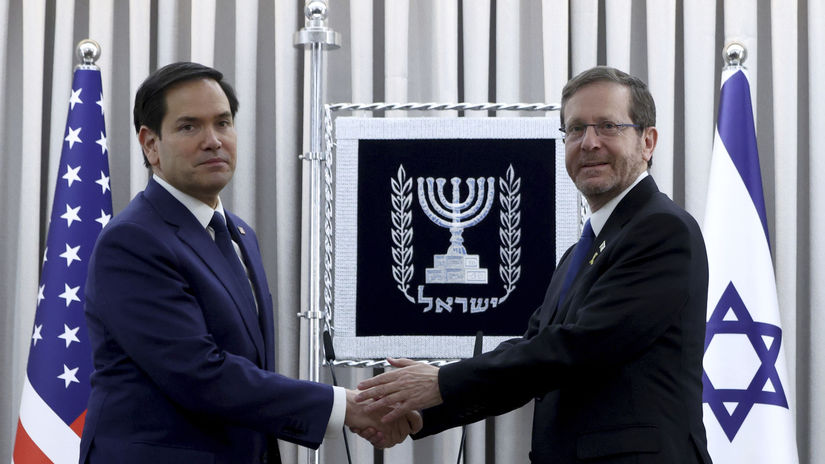 Minister zahraničných vecí USA Marco Rubio sa...