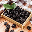 Pomôžu pri trávení aj zdravšie osladia. Poradíme vám, ako využiť sušené slivky na maximum 