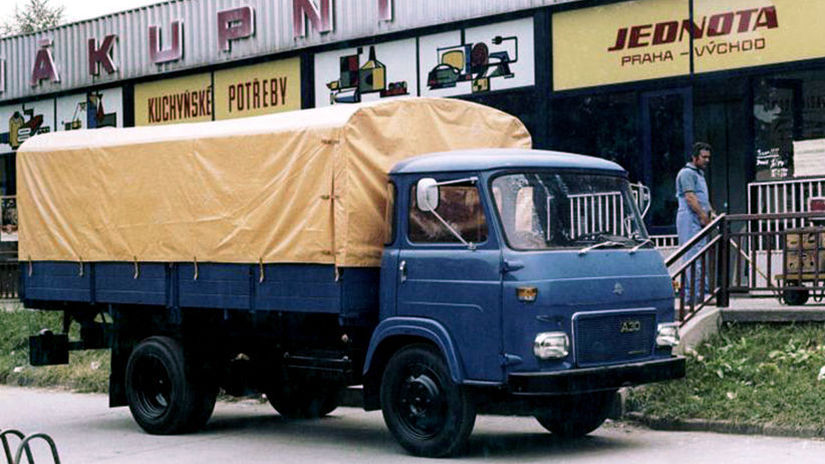 AVIA A30