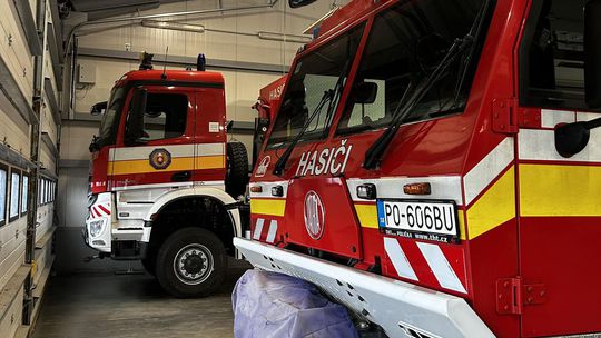 Hasiči zasahujú pri úniku čpavku na zimnom štadióne vo Svidníku