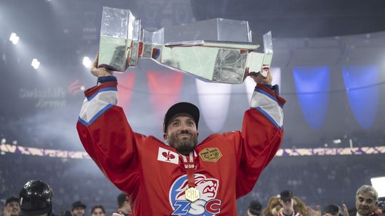 Studenič si na trofej z Ligy majstrov nesiahol. Druhýkrát za sebou dobyl Európu švajčiarsky klub