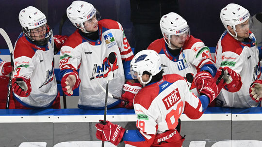 Pred pár dňami rozpredal najlepších hráčov. Čo sa mám postaviť na striedačku? Majiteľ Liptákov ukázal na trénerov