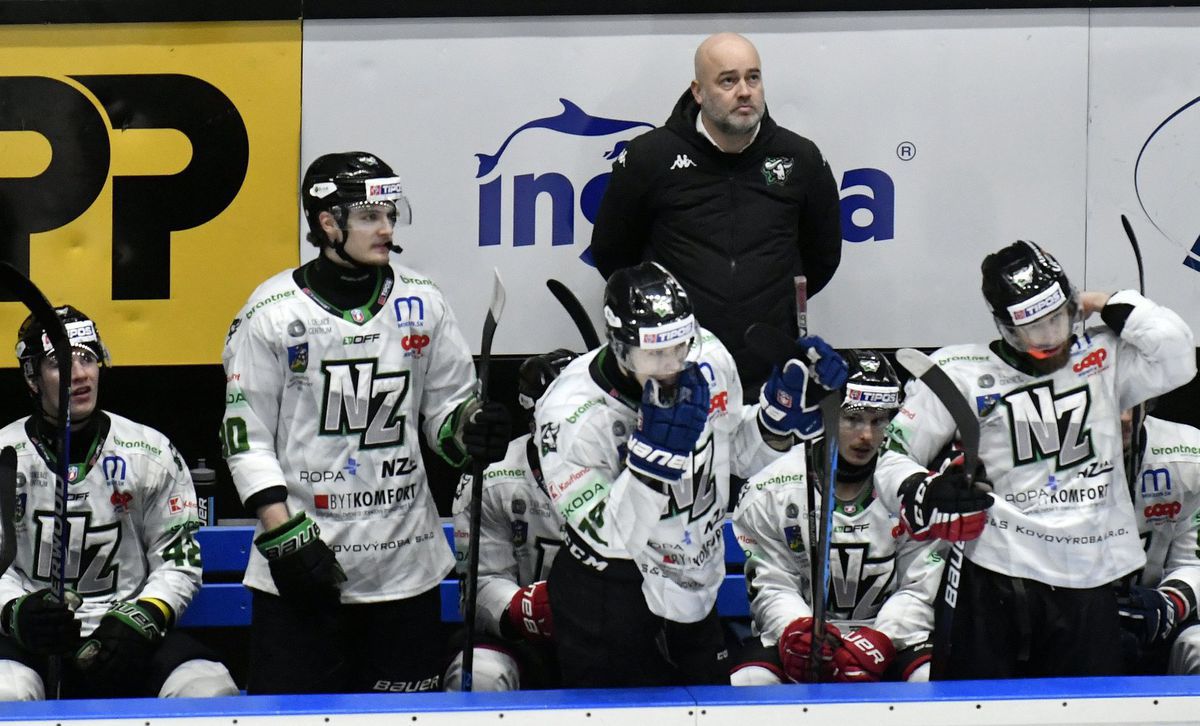 Hokejisti HC Nové Zámky zostúpili do SHL.
