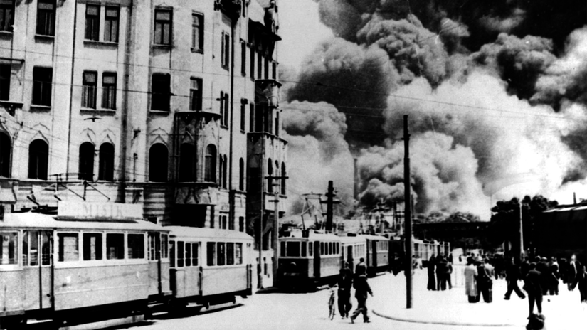 1945, Bratislava, sovieti, bombardovanie