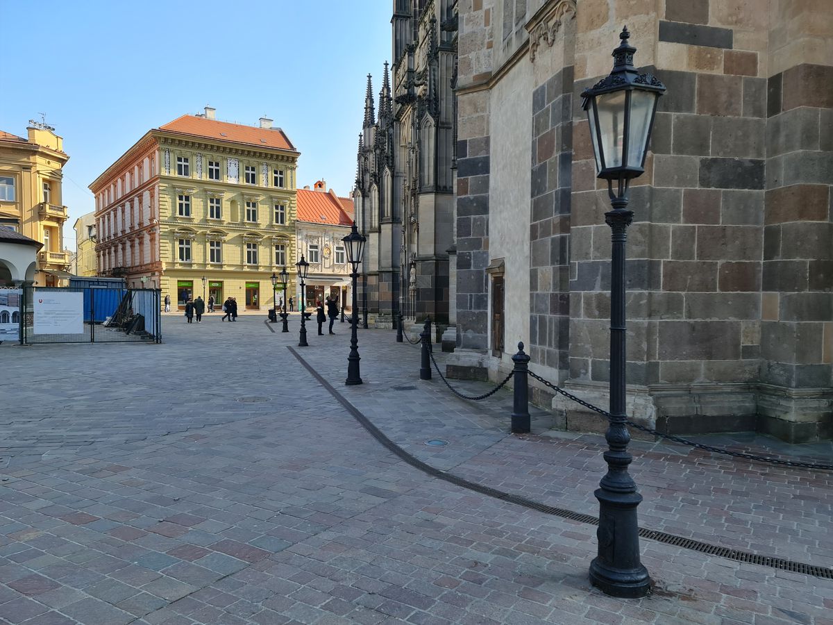 Verejné osvetlenie pri Dóme sv. Alžbety v...