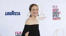 Herečka Julianna Moore v kreácii The Row. 