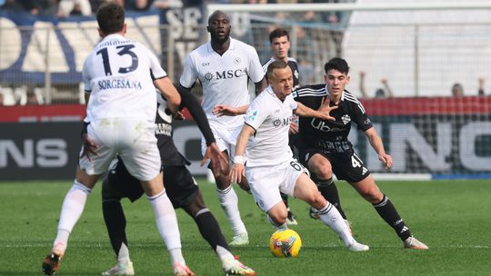 Nečakané zakopnutie u nováčika. Neapol prišiel o pozíciu lídra, stopercentný Lobotka