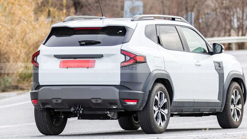 Dacia Duster e-AWD - testovací prototyp 2025