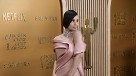 Herečka Sofia Carson v kreácii Elie Saab Haute Couture. 