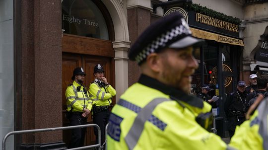 Sú britské väznice na smiech? Stovky zločincov prepustili samotní dozorcovia. Omylom