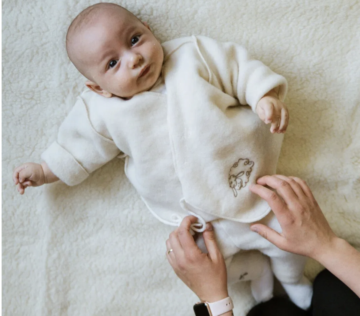 Oblečenie z jemnej vlny Merino je jemné aj k...