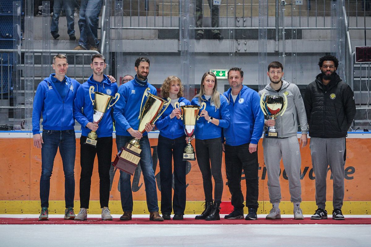 Zástupcovia VKP Bratislava a Interu Bratislava...