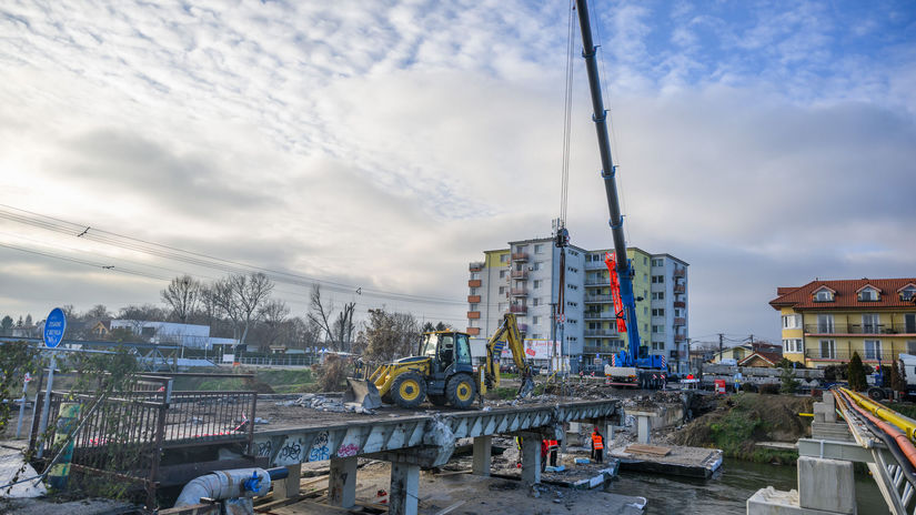 SR Bratislava most búranie Hradská ulica BAX