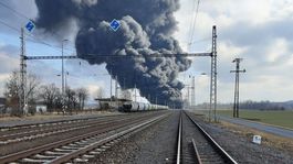 požiar, hustý dym, hasiči, česko, lokomotíva, cisterna, Hustopeče nad Bečvou, Olomoucký kraj