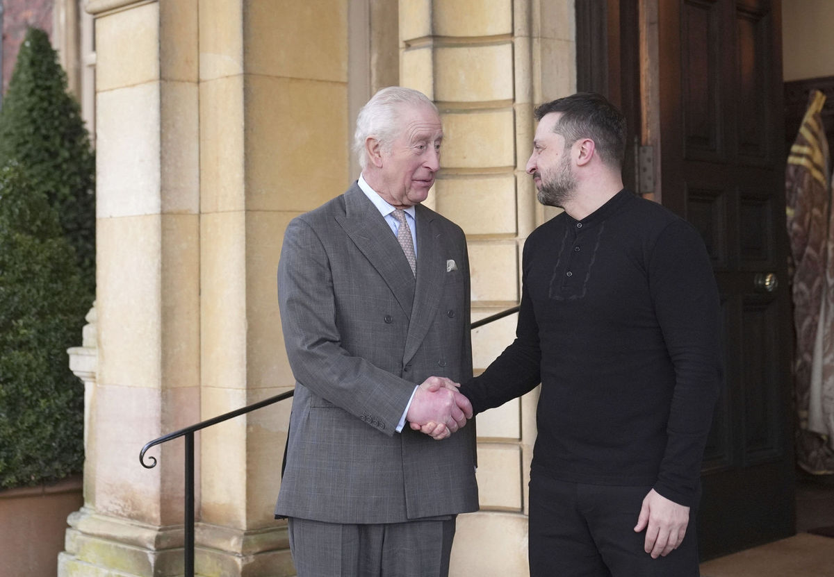 Britský kráľ Karol III. a ukrajinský prezident...