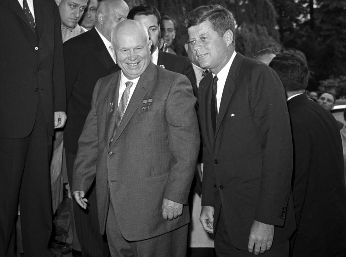 Nikita Chruščov a John F. Kennedy na archívnej...