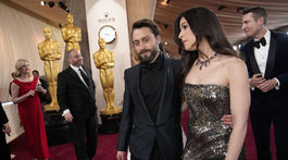 Herec Kieran Culkin a jeho manželka Jazz Charton.