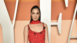 Herečka Gal Gadot na akcii Vanity Fair Oscar Party.