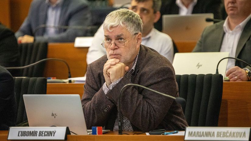 Ľubomír Bechný je žilinským mestským aj župným...