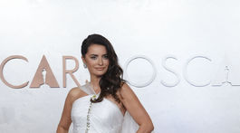 Penelope Cruz prišla v kreácii Chanel. 