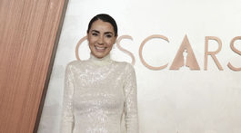Sarah Nuth na 97. ročníku Oscarov v Los Angeles. 