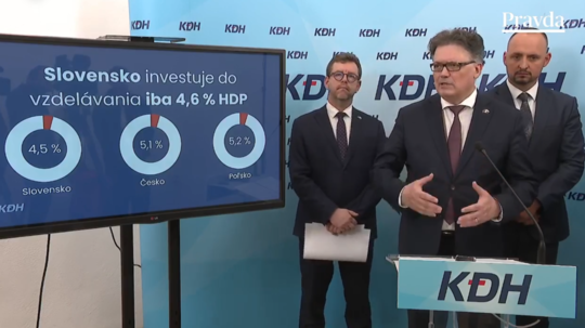 KDH kritizuje, že nárast miezd v školstve neodráža infláciu na Slovensku