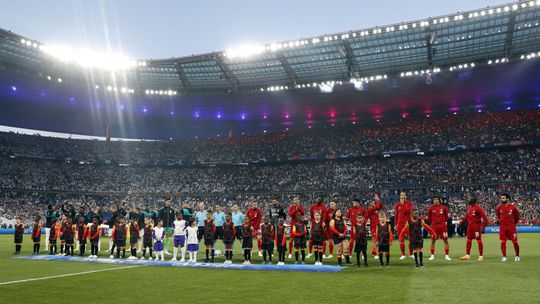 Zázrak, že nikto nezomrel. Fanúšikovia Liverpoolu sa vracajú na štadión, kde proti nim pred tromi rokmi použili aj slzný plyn