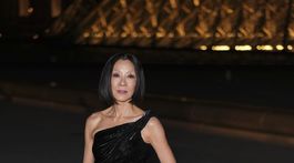 Herečka Michelle Yeoh v róbe Balenciaga Haute...