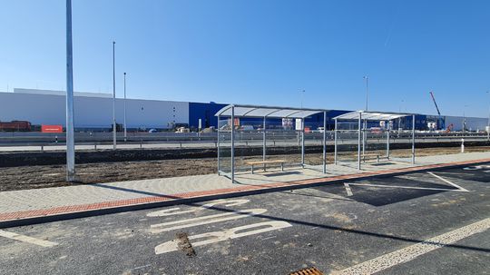 Nová autobusová zastávka pri novovybudovanej...