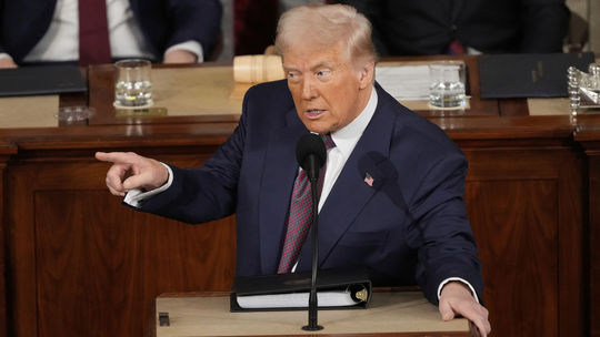 Trump zažaloval BBC za údajné ohováranie a žiada odškodné až 10 miliárd dolárov