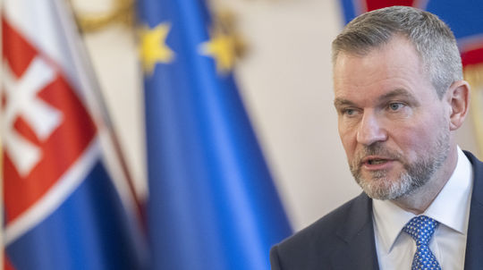 Vypíše Pellegrini referendum po petícii Demokratov? Zváži, ktoré otázky. Môže sa to skončiť ako drahý prieskum, referendom sa nedá skrátiť volebné obdobie, uviedol