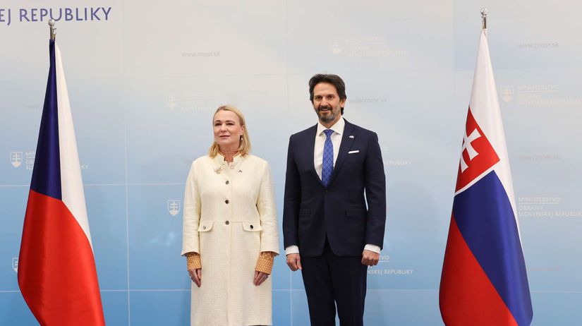 Minister obrany Robert Kaliňák prijal na...